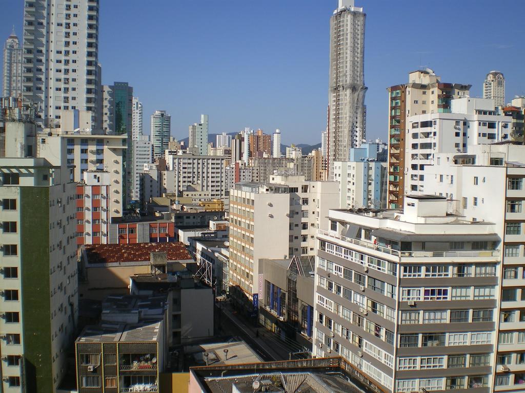 Apartamento Dante Tomio Balneário Camboriú 外观 照片